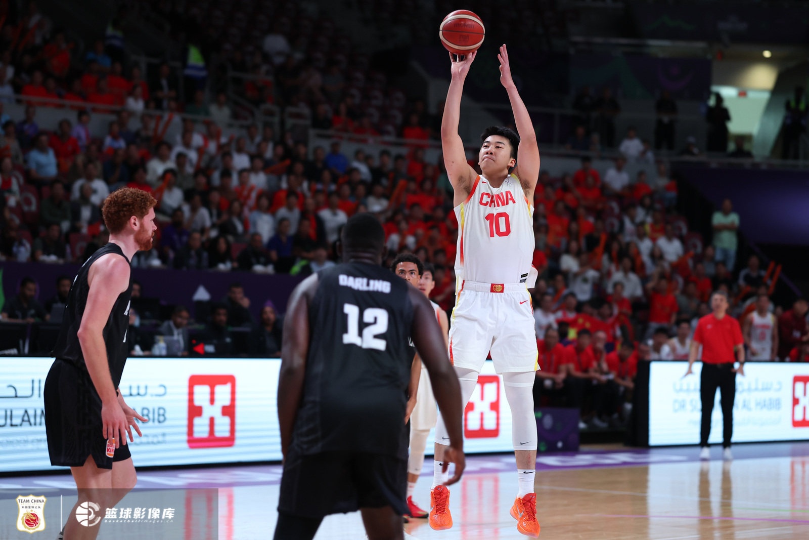 乐鱼体育登陆-媒体人：王俊杰这种前锋在NBA不是稀缺品 选秀难度比杨瀚森大得多